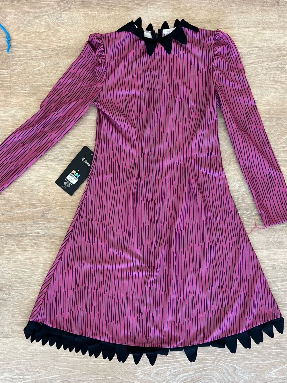 Disney Nightmare Before Christmas Shock Costume - Picture 3 of 9